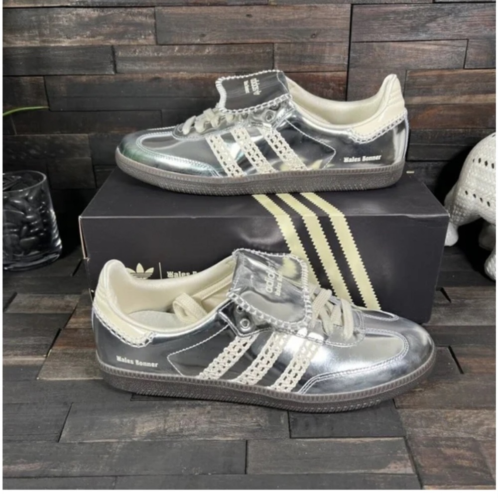 Adidas Wale Bonner size 7 never worn still in box